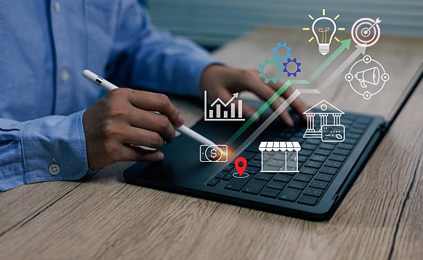 How Entrepreneurial Insights Help Small Businesses Navigate Digital Change